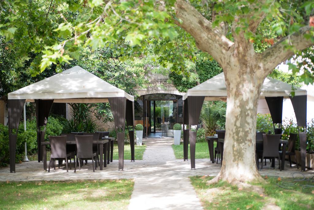 Hotel Mas De Galoffre Nîmes Dış mekan fotoğraf